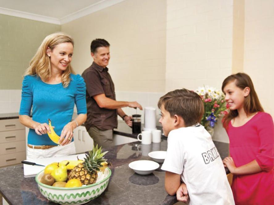 Oxley Court Serviced Apartments Canberra Exterior foto