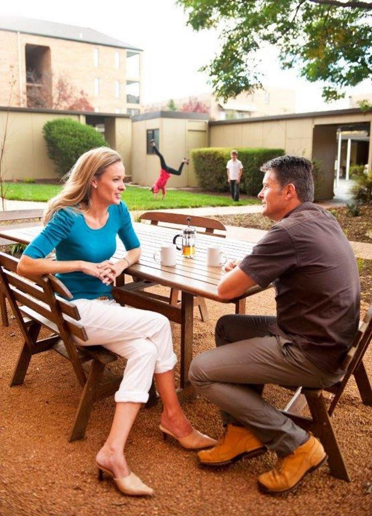 Oxley Court Serviced Apartments Canberra Exterior foto